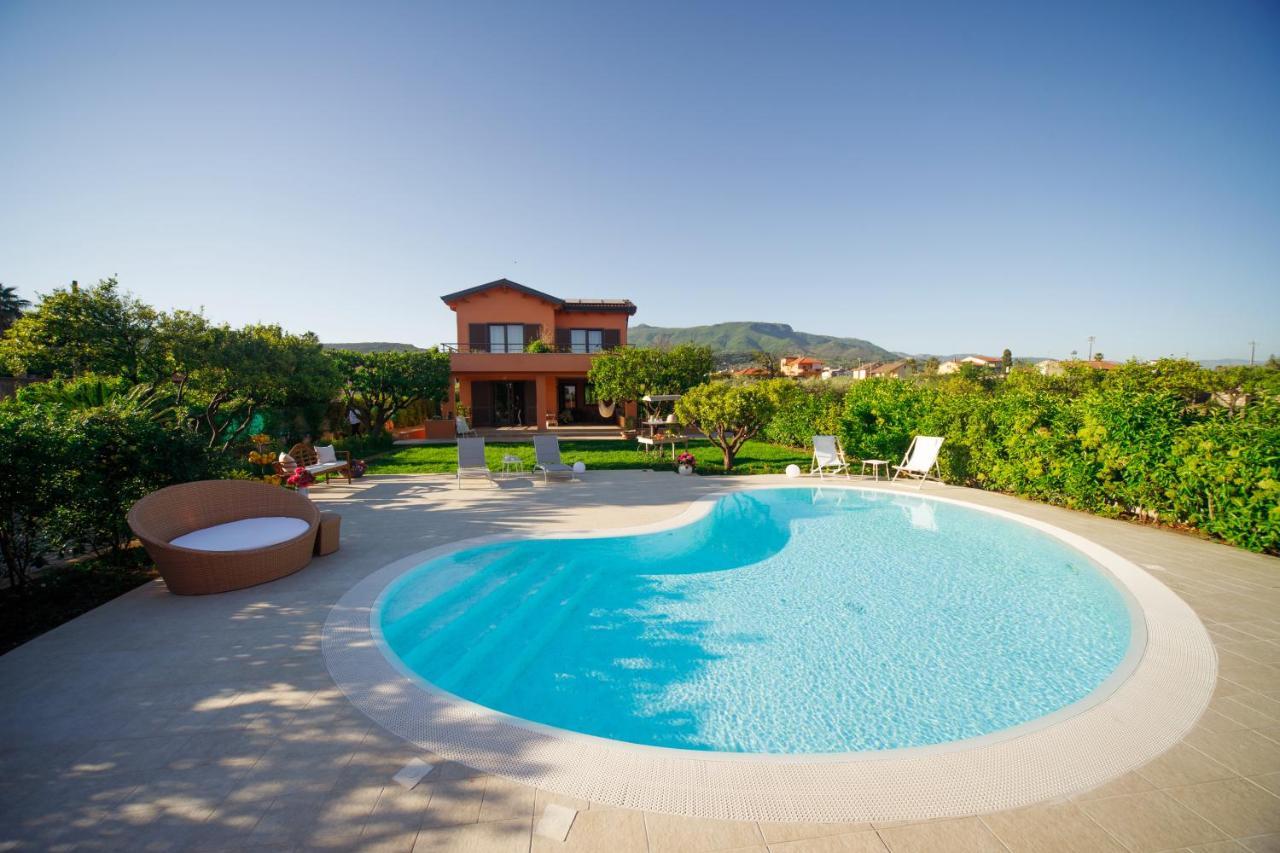 Bed and Breakfast Le Monachelle Luxury Эболи Экстерьер фото